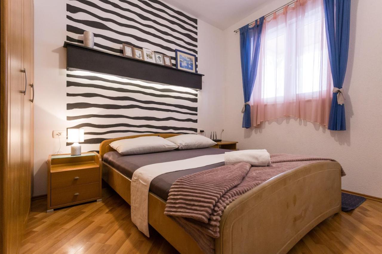 Apartman Ikar Podstrana Luaran gambar